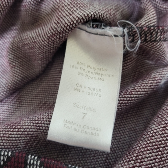 Cute Reitmans Skirt. Size 7. Burgundy & Grey. - Picture 5 of 9